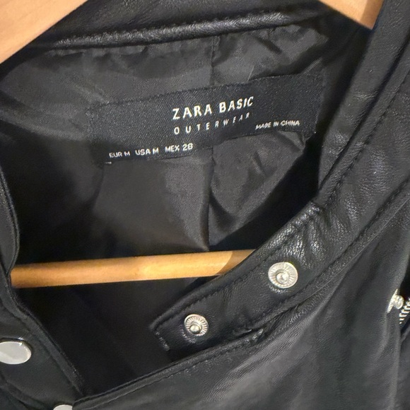 Zara Quilted Black Leather Jacket - Picture 2 of 3